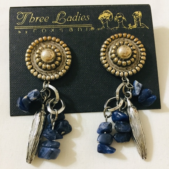 THREE LADIES DANGLE  DROP CORN & BEADS EARRINGS - Picture 3 of 3
